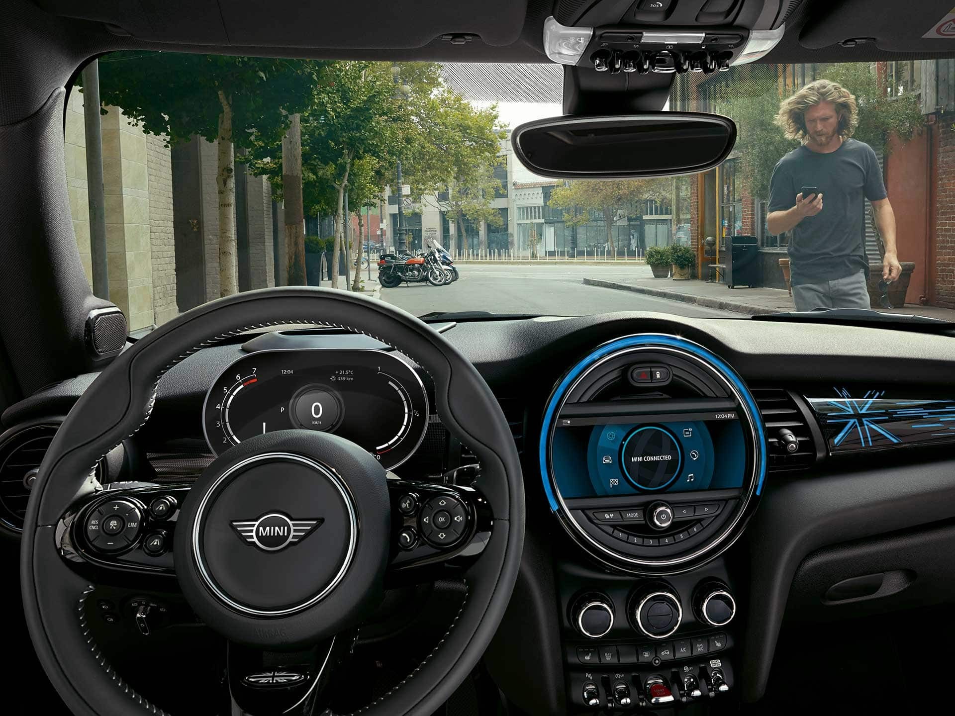 MINI CONNECTED